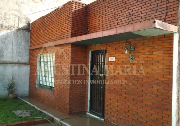 ALQUILER CASA 4 AMBIENTES APTO PROFESIONAL