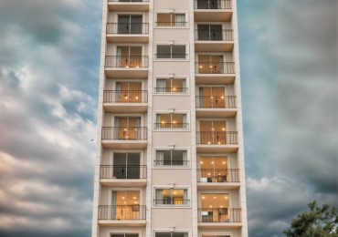 VENTA DEPARTAMENTO TRES AMBIENTES POZO EDIFICIO HARMONY